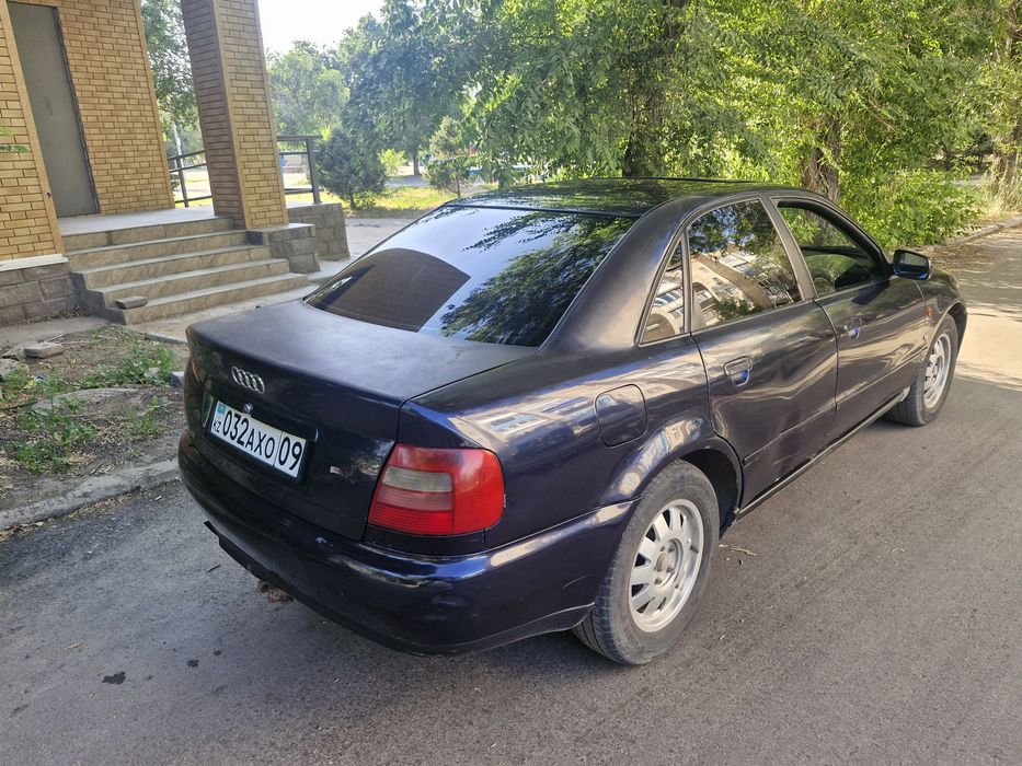 Ауди А 4 автомат