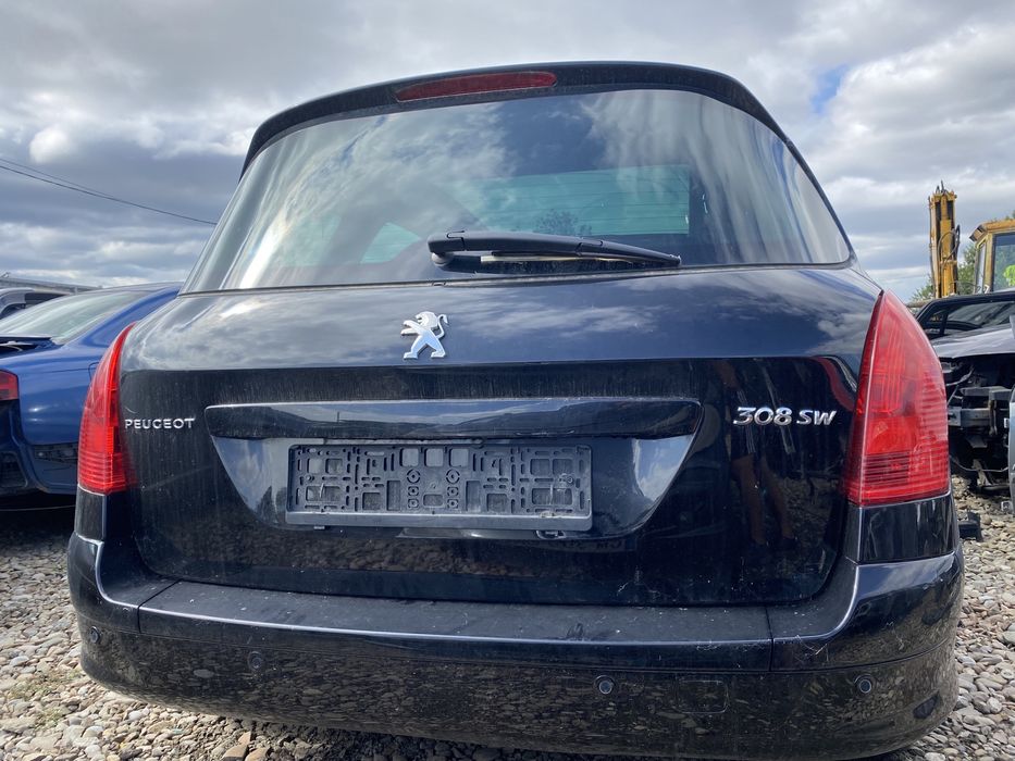 Ușă stânga față Peugeot 308 2012