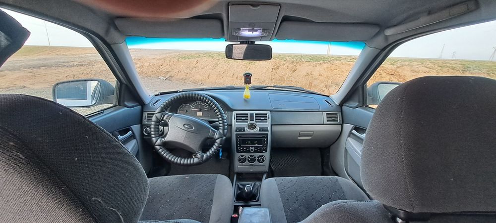 Продам приора. Газ-бензин!