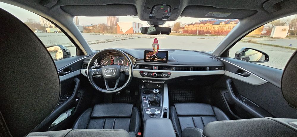 Audi A4 2019–2.0 TFSI 190 CP Mild Hybrid – Cutie manuală – 100.000 km