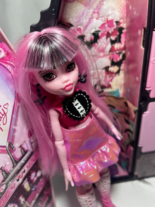 Monster high fearidescent draculaura / рядка G3