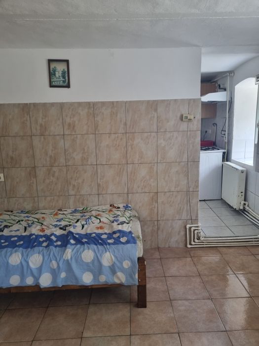 Garsoniera de inchiriat