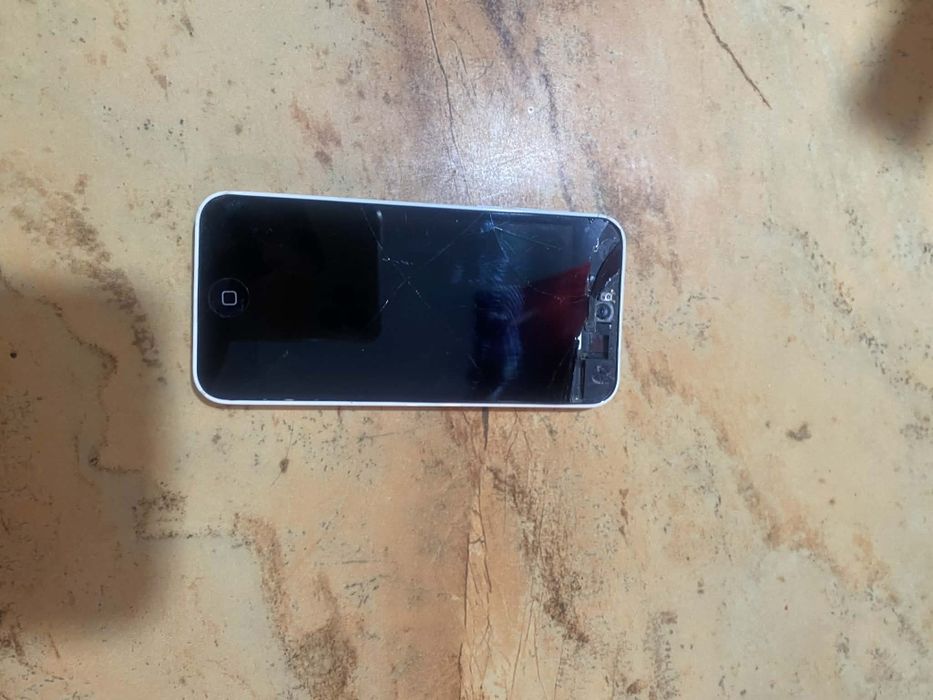 Vând 2 Telefoane IPhone