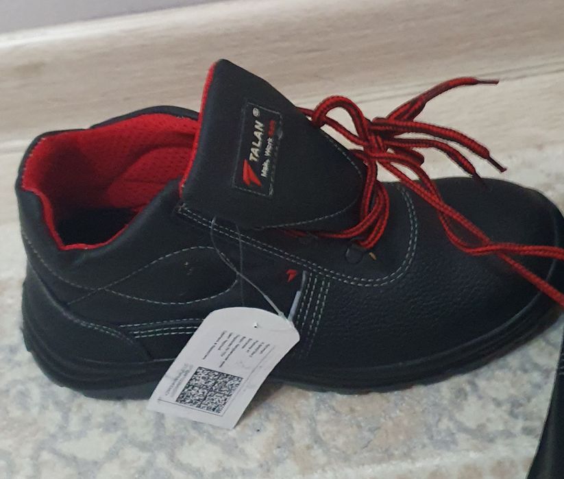 Спец. Обувь с защитным носком