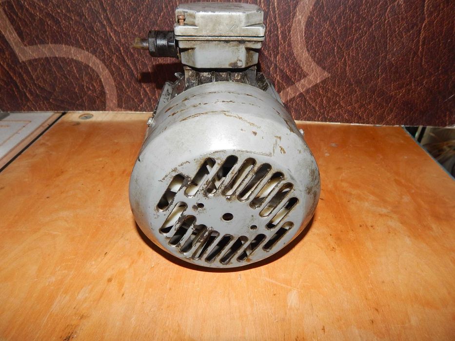 Асинхронен двигател 0.75 кв.