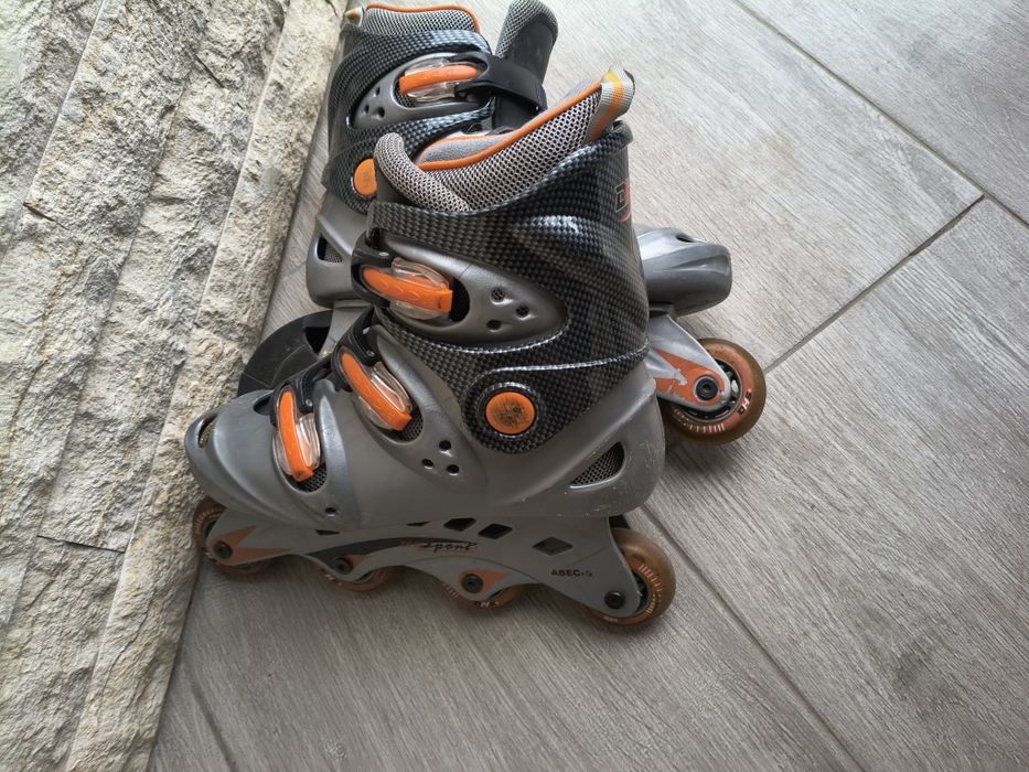 Vând role   DHS  sport mărimea 39.