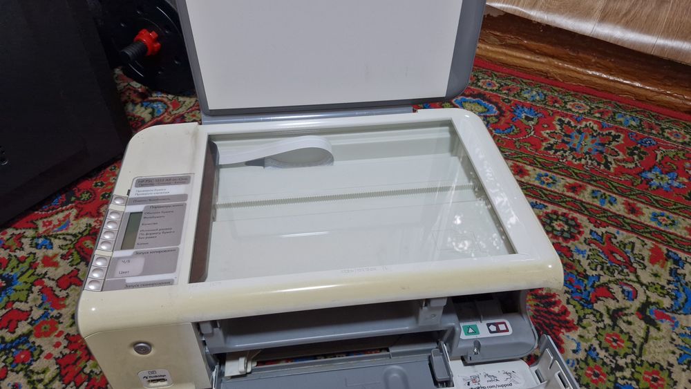Цветной МФУ HP PSC 1513