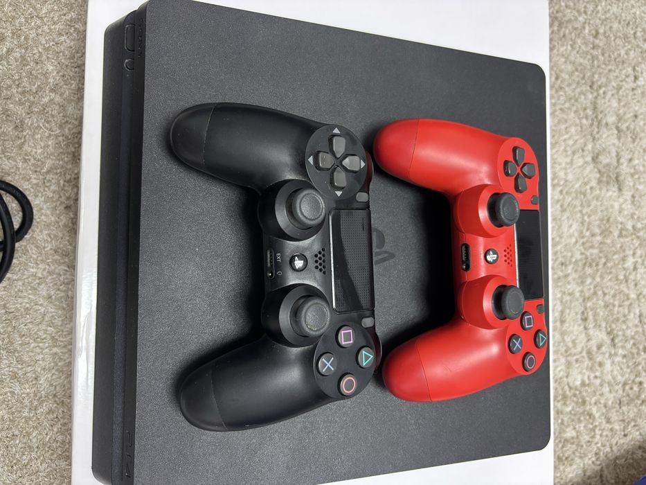 PlayStation 4 – stare foarte bună, funcționează perfect