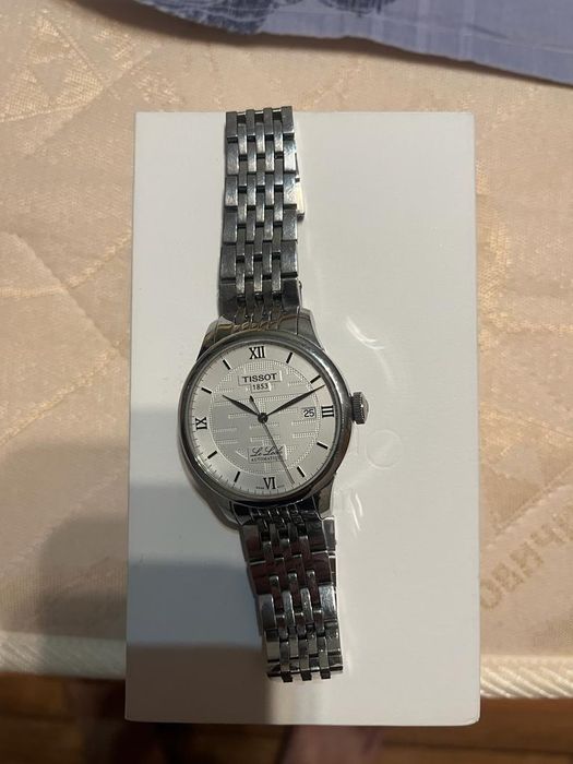 Продаю часы швейцарские