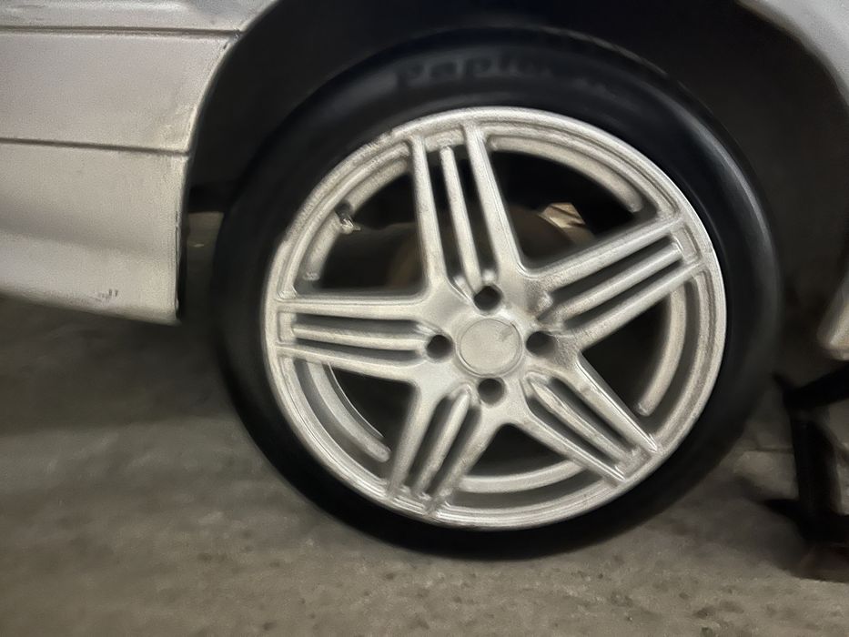 Титанка с шинамииии