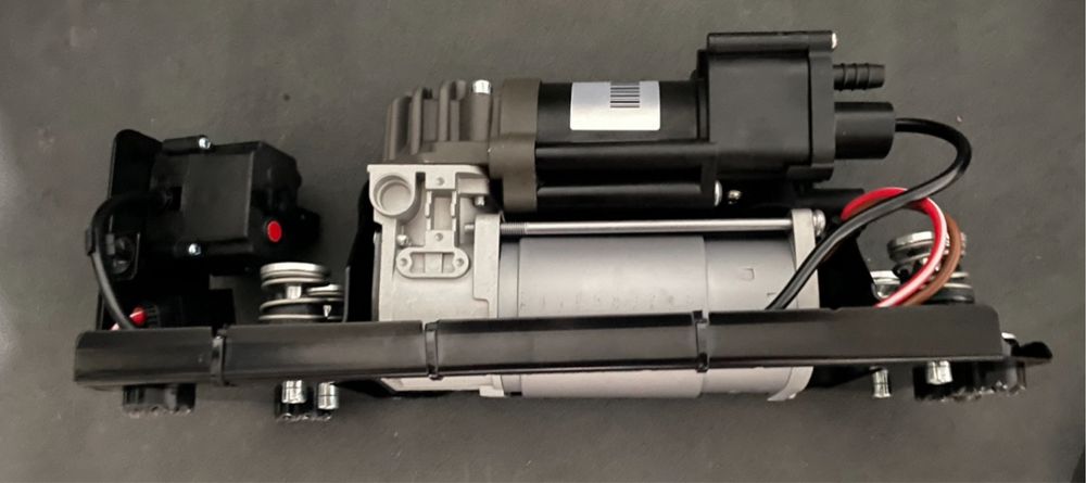 Compresor perne suspensie aer Bmw Seria 5 7 GT f07 f01 f11 f10 motoras