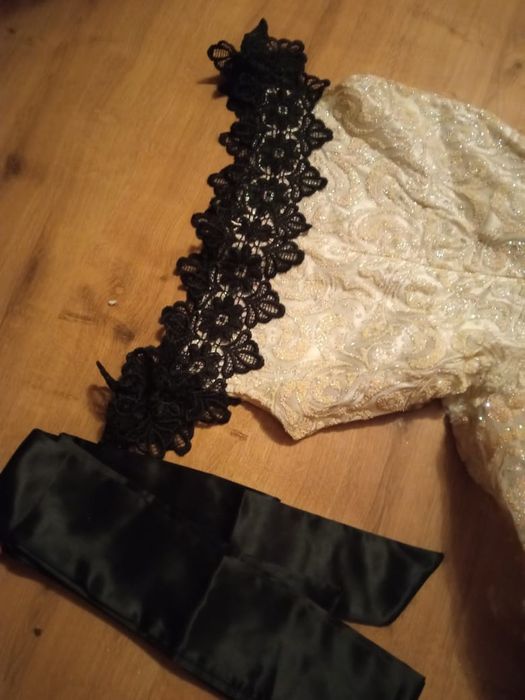 Вечернее платье очень красивое