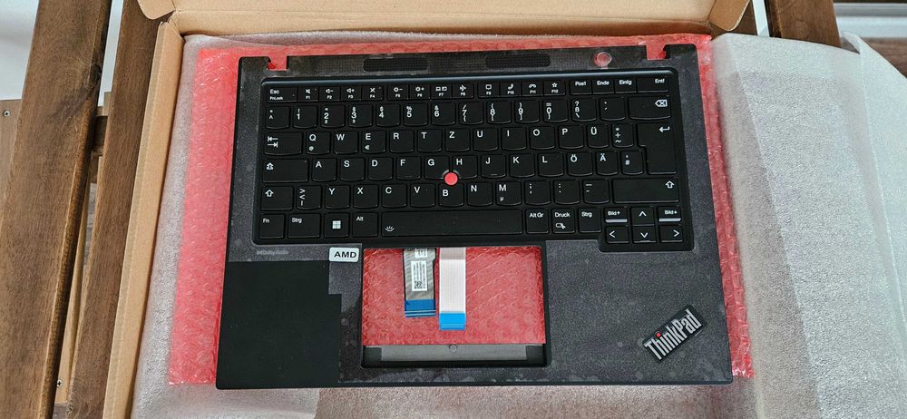 Клавиатура за ThinkPad T14s Gen 4 (21F8/21F9) DE с подсветка