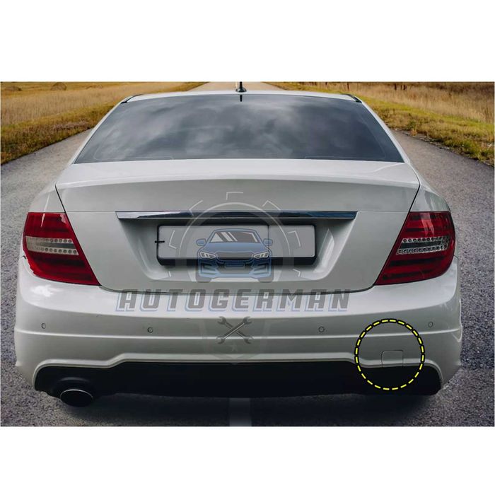 Капаче за куката на задната броня на Mercedes C class W204 AMG броня (15-18) AMG броня капаче теглич теглична кука теглич заден капак броня капак