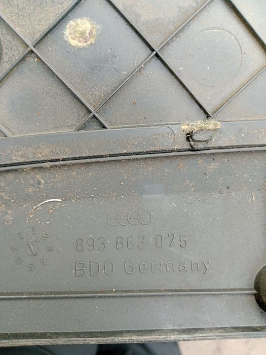 Под рулевая Полка Ауди б3