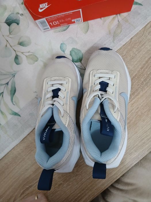Adidasi air max intrlk lite
