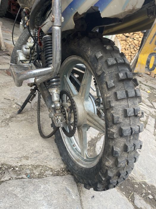 Vand motocicleta defectă 125 500 lei