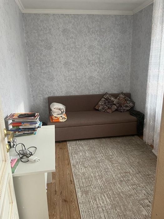 Продам трехкомнатную квартиру