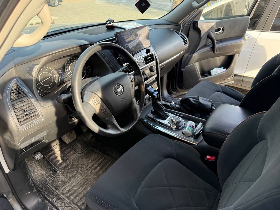 Nissan Patrol 2018, 33 000 Пробег, Свежайшая машина, в подземке стояла