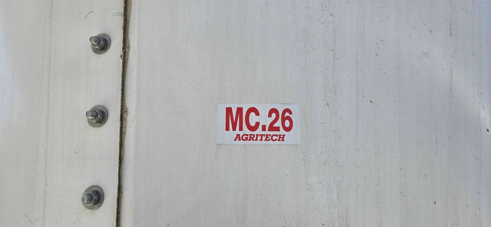 Стъклопластови силози за съхранение на фуражи с пневматично пълнене