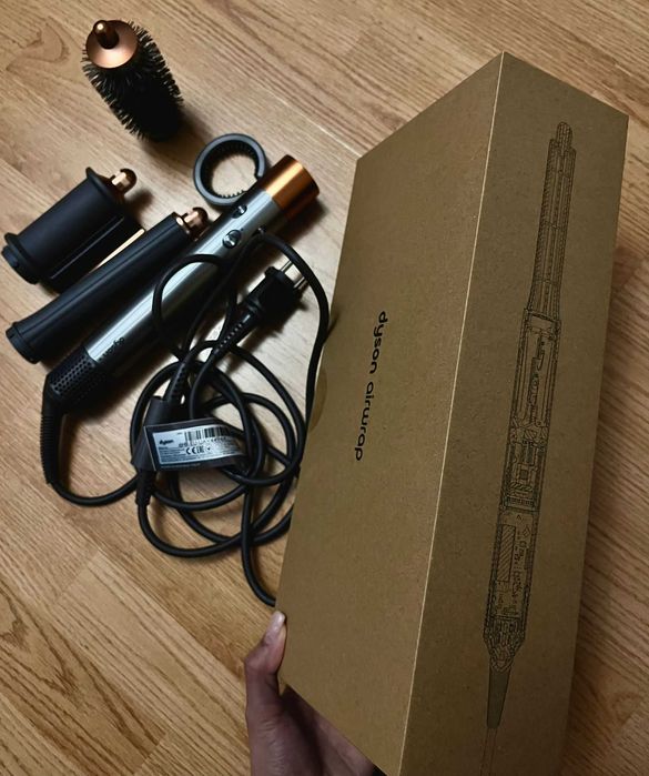Dyson Airwrap HS05