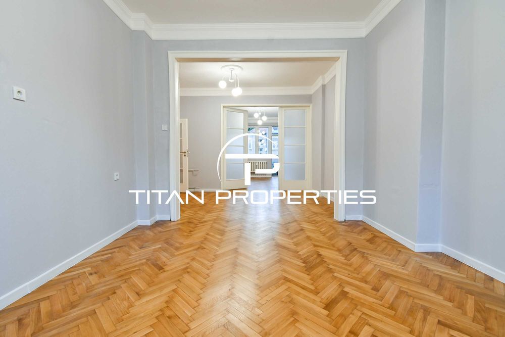 Дава се под наем Тристаен апартамент в София, Център - 90 кв.м за 899 € - Снимка #2