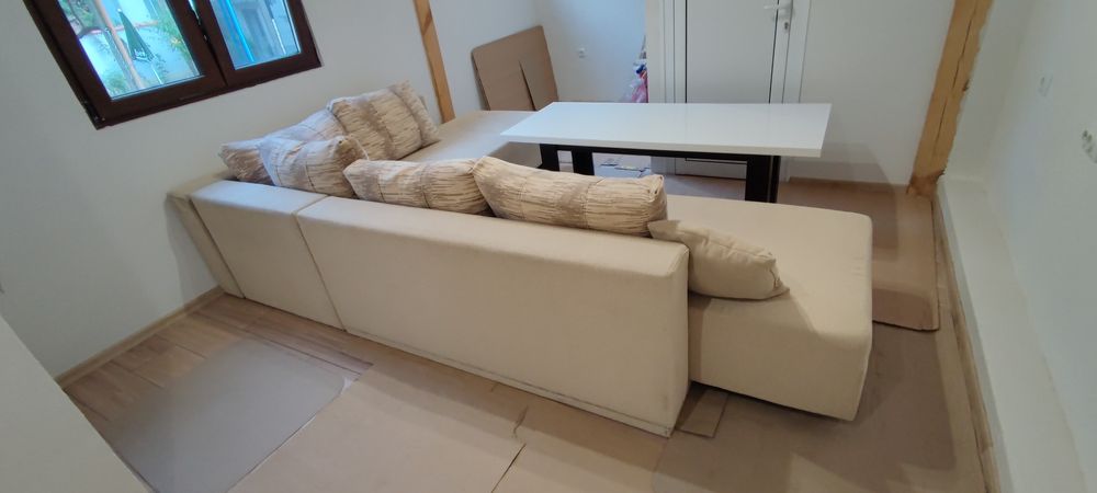 Ъглов диван + холна маса