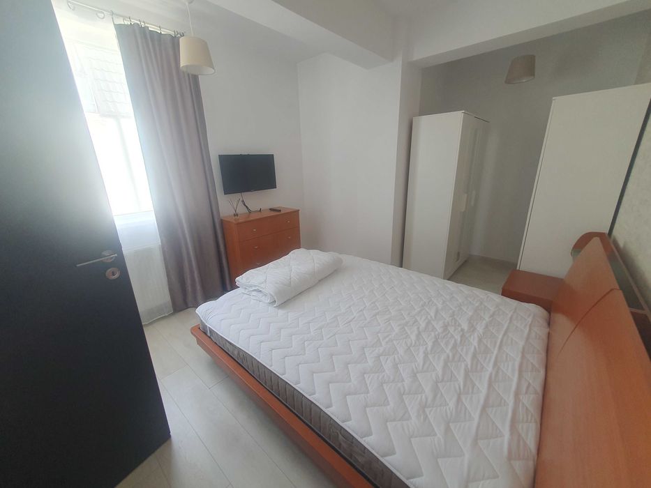 Închiriez 3 camere in otopeni