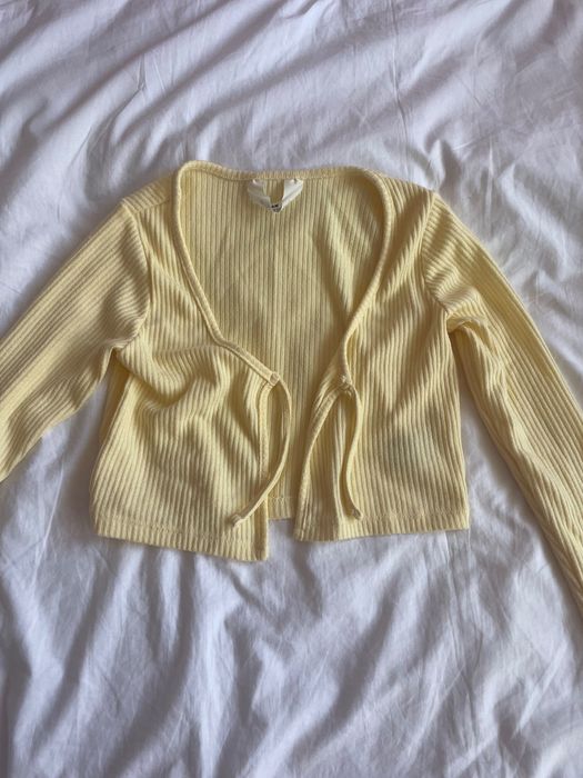 Жълто потниче с жилетка за 8 - 10 години