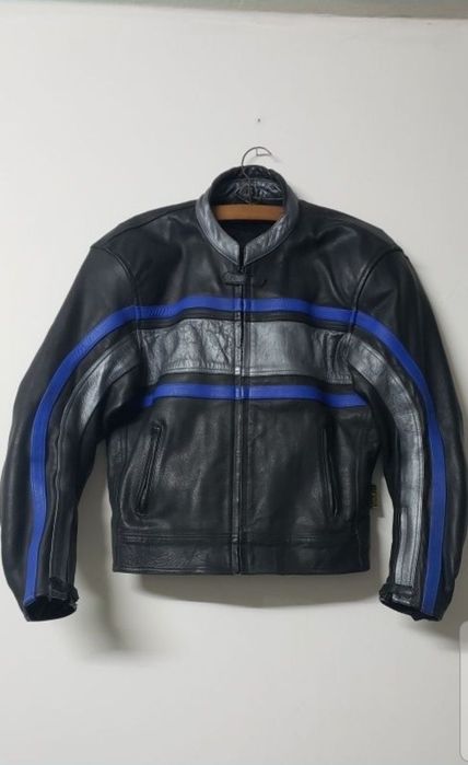 Vand echipament moto