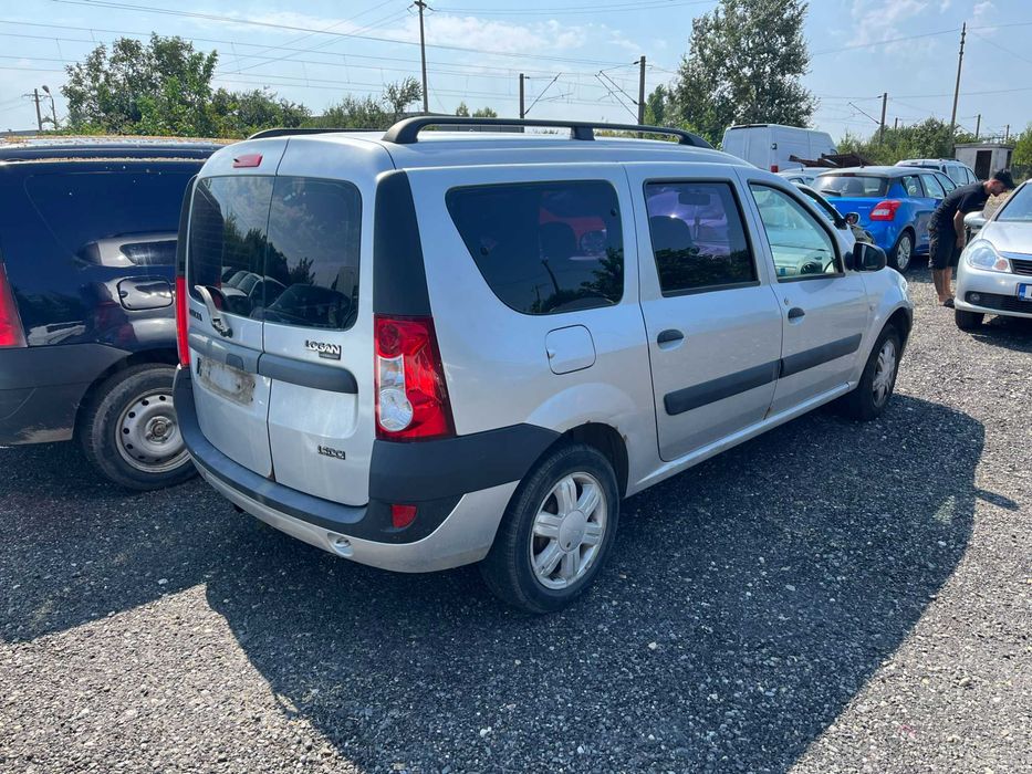 Dezmembrez Dacia Logan MCV gri argintiu TED69 1,5 DCI Euro 4 180.000km an 2008