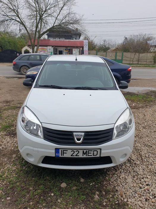 Dacia Sandero Primul proprietar,stare perfecta,baterie noua,cauciucuri noi
