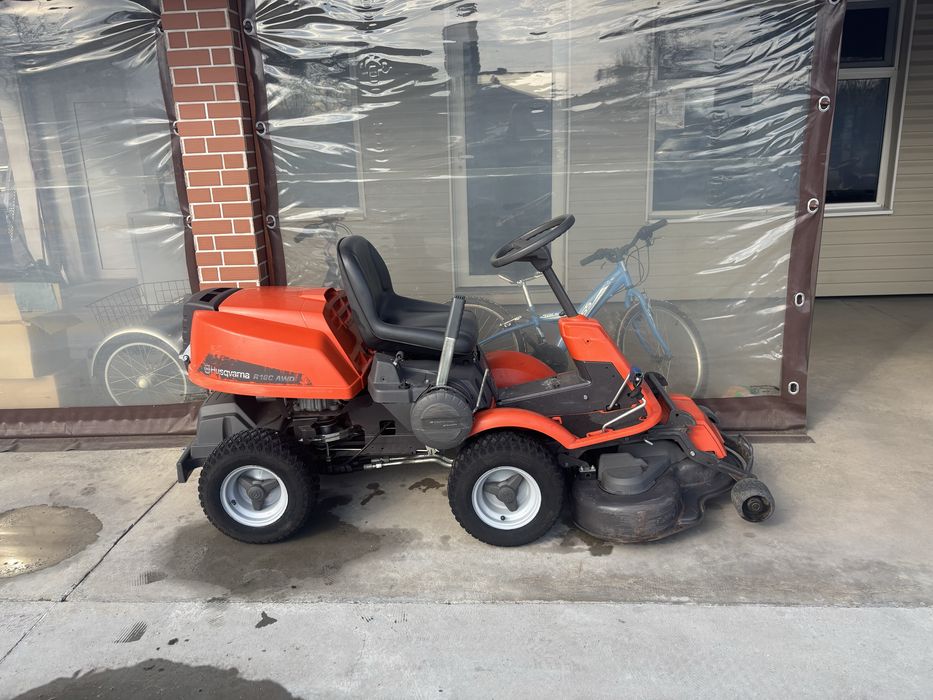 Хускварна 4х4 16 HP Briggs