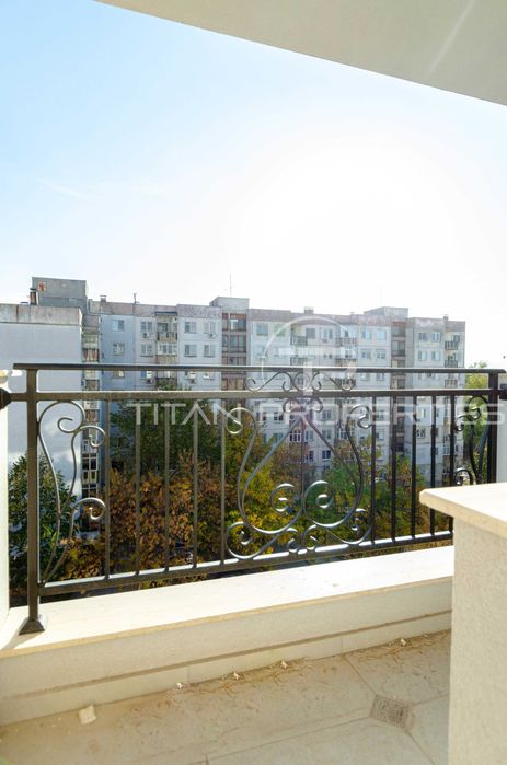 Продава се Тристаен апартамент в Пловдив, Кючук Париж - 101 кв.м за 1248 €/кв.м - Снимка #10