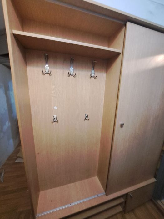 Продаётся прихожка