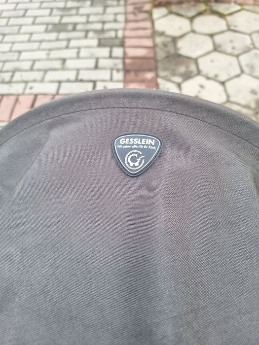 Cărucior de copii si scoica