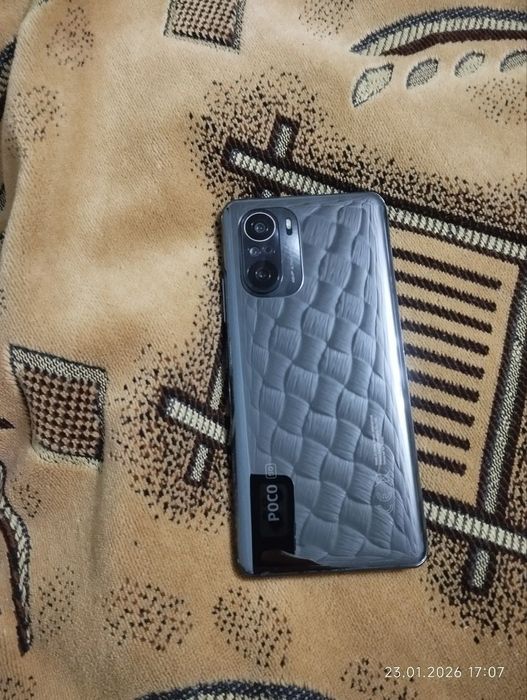 Poco f3 сотилади