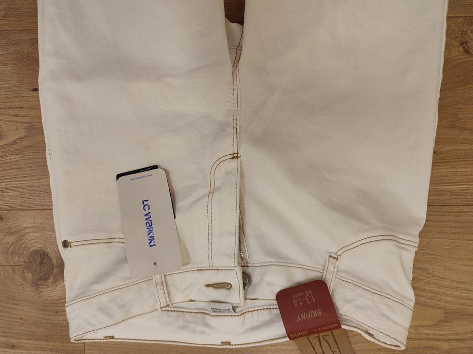 Нови дънки размер 13/14 LC Waikiki