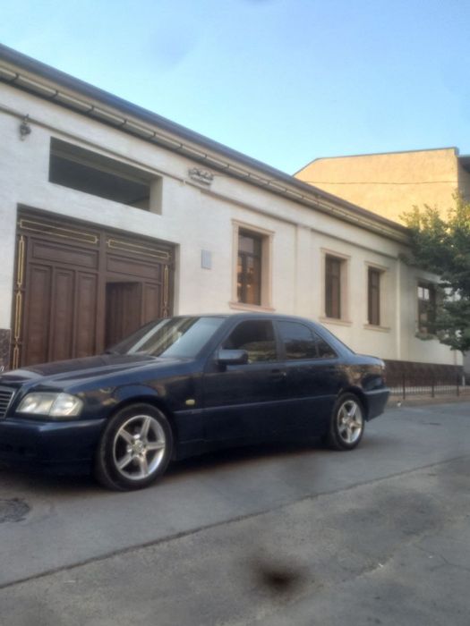 Mersedes Benz sotiladi