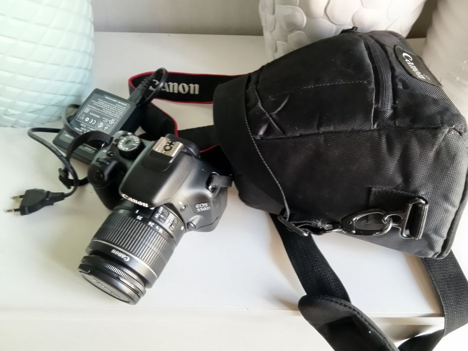 Фотоаппарат Canon550D