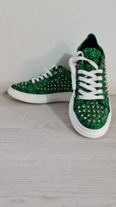 Papuci extravaganti!