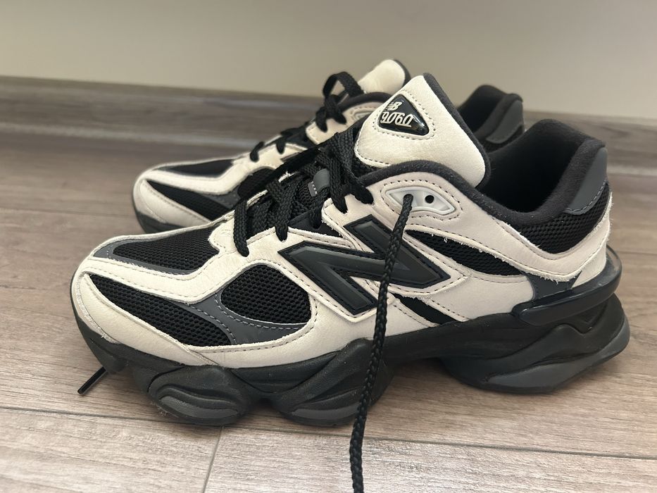 Оригинални New balance 9060 Off white black