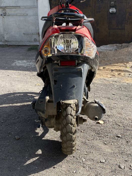 Скутер  80 кубов