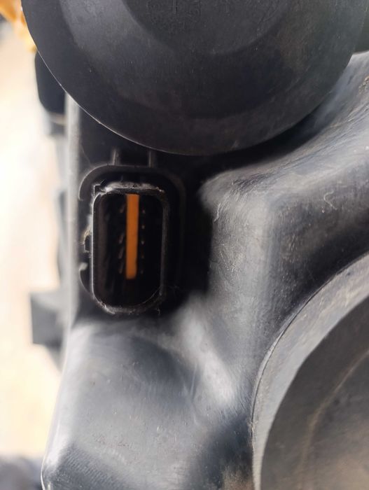 Фар десен Ситроен Ц4 пикасо / Citronen C4 Picasso