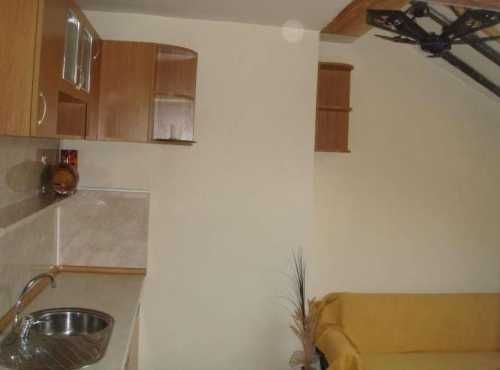 Дава се под наем Едностаен апартамент в Бургас, Възраждане - 30 кв.м за 100 € - Снимка #4