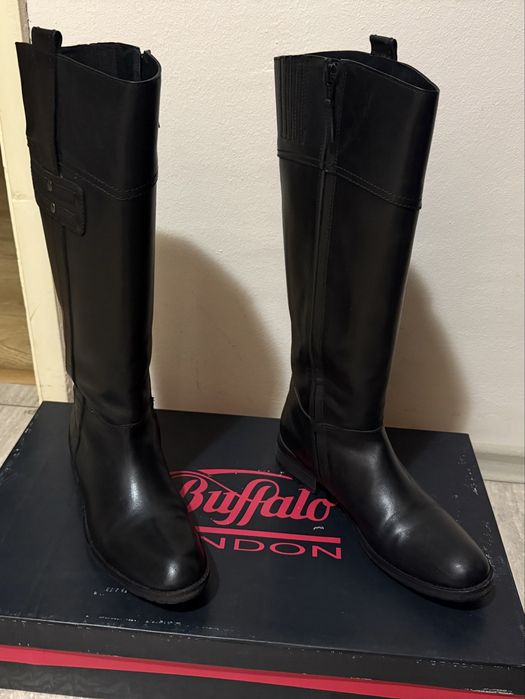 Дамски ботиши Buffalo