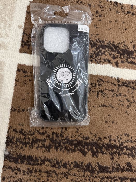 Продам чехлы на Iphone