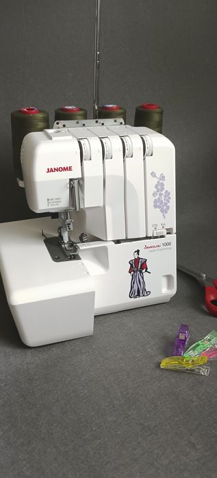 Оверлок Janome Samurai 1000