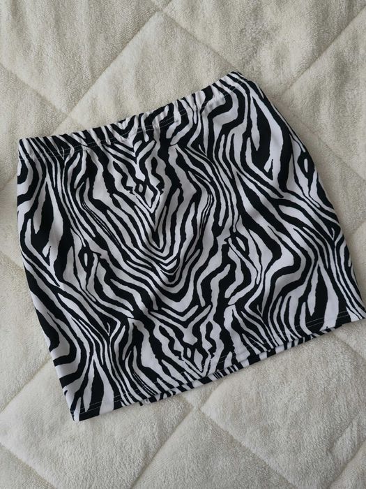 Ефектен дамски комплект – зебра принт