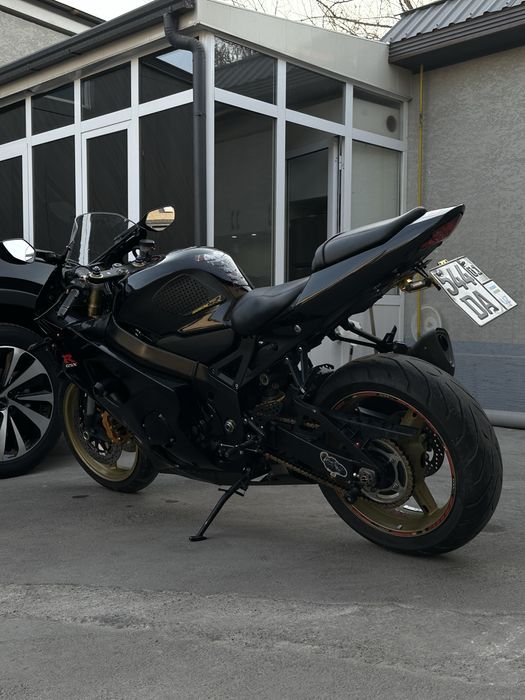 SUZUKI GSXR K4 продается